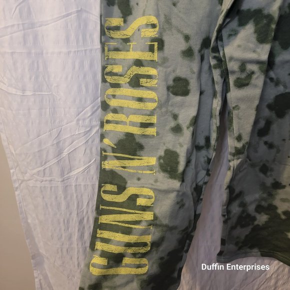 NWT Women's Guns 'N Roses Green Camo Sweatpants Size MEDIUM NEW WITH TAGS - Picture 2 of 6